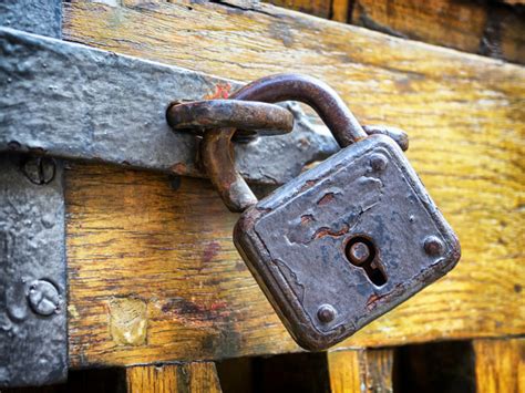 The Three Main Types Of Padlocks Rbm Lock And Key