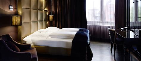 Vom bad ins zimmer által készített kép erről: Roomers, Frankfurt, a Member of Design Hotels, Frankfurt ...