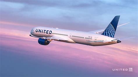 Soaring United Airlines Plane