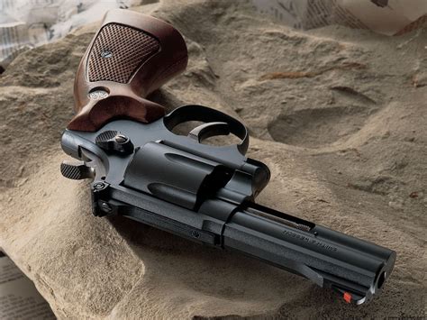 Jun 15, 2021 · sure, it's no ryno, but the warmonger is still one formidable gun. Guns & Weapons: Cool Guns Wallpapers #1