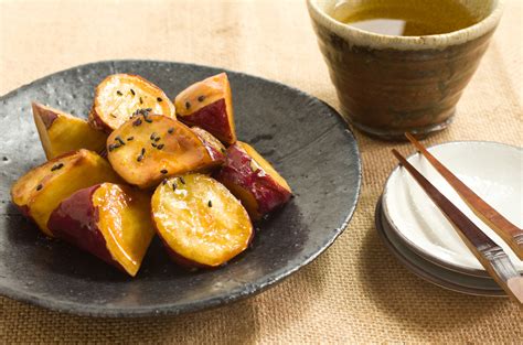 Resep olahan ubi ungu lainnya yang bisa anda buat di rumah adalah bakpau. 10 Resep Camilan Ubi yang Enak dan Mudah, Cocok jadi ...
