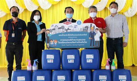 เมื่อวันที่ 27 มกราคม ที่กระทรวงสาธารณสุข (สธ.) Dow จับมือ Solvay เดินหน้าต้านโควิด-19 ในสถานศึกษากว่า 60 ...
