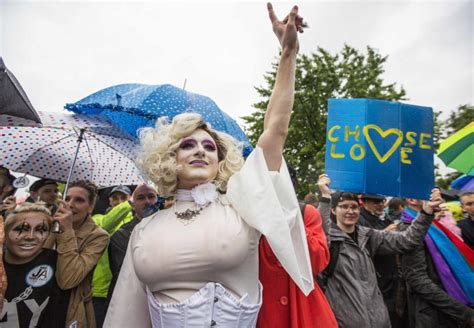 Germans Are Celebrating After Mps Voted To Legalise Same Sex Marriage