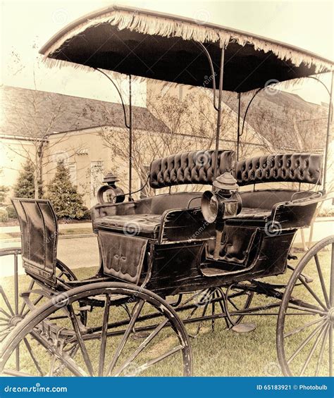 Vintage Horse Drawn Carriage In Rural Virginia Editorial Photo Image