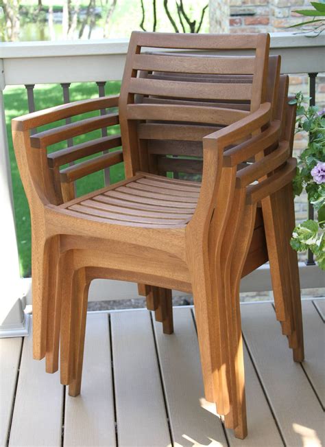 Along with several other genera in the tribe eucalypteae, including corymbia, they are commonly known as eucalypts. Danish Eucalyptus Wood Stacking Arm Chair, 4pk.