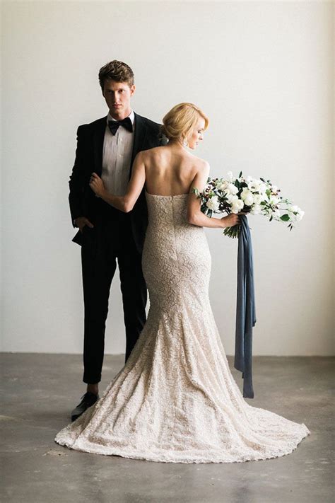 Modwedding inspires brides to discover and celebrate the fine details of weddings. We're super excited to bring you this striking inspiration shoot by Korie Lynn Photography and ...
