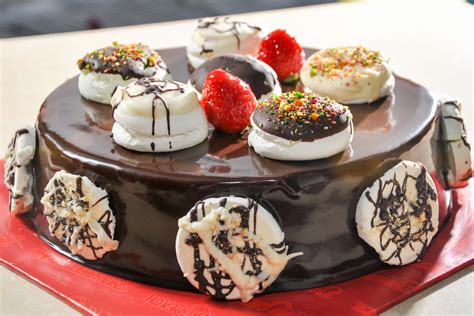Chocolate Macaron Cake Mahaweli Reach Hotel