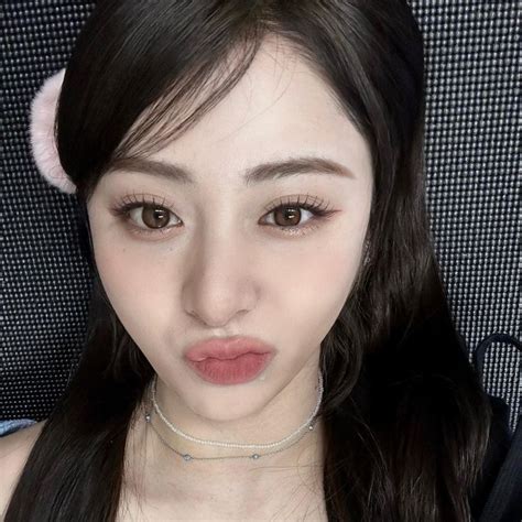 Le Sserafim Icons Yunjin En Id Es De Selfie Selfie
