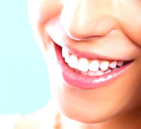 The Best Teeth Whitening Gum For A Brighter Smile