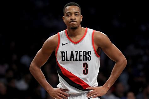 Mccollum is an actor and producer, known for портландия (2011), стамптаун (2019) and always late with katie nolan (2018). Blazers, infortunio per CJ McCollum | Dunkest