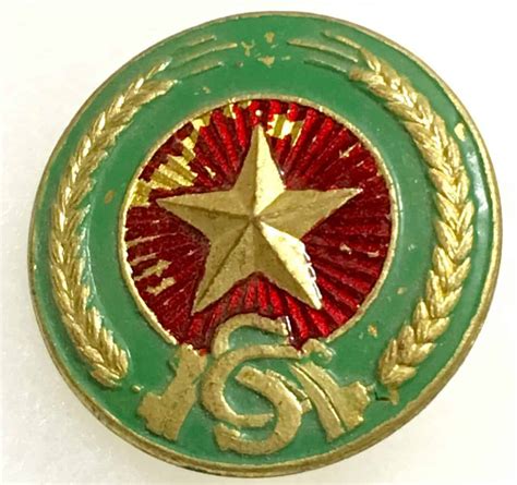 North Vietnamese Army Brass Sun Helmet Badge Cs Enemy Militaria