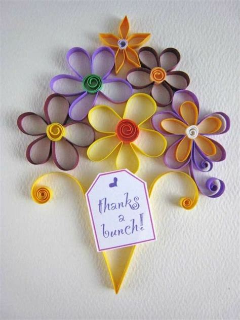 carte de fête des mères bouquet de fleurs en papier quilling en couleurs différentes paper