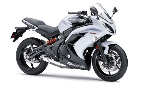 Four stroke, parallel twin cylinder. Kawasaki Motor Bikes: 2013 Kawasaki Ninja 650 ABS