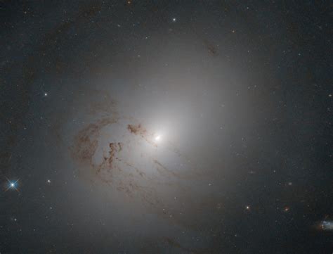 Lenticular Galaxy Ngc 2655 Has Been Unveiled By Hubble Space Telescope