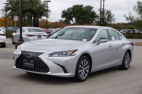 The 2020 lexus es gives buyers a choice of two powertrains. New 2020 Lexus ES 350