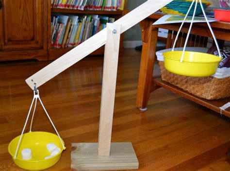 Weigh to Go: 9 DIY Balance Scales | Diy for kids, Balancing scale