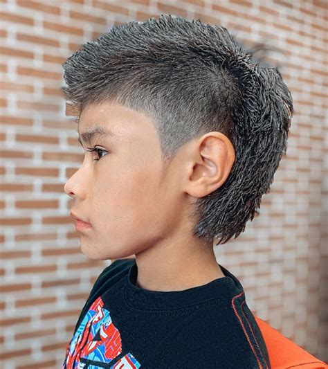 Each one is effortlessly appealing and certifiably fresh, even if it's been around for ages. Men's Hair, Haircuts, Fade Haircuts, short, medium, long ...