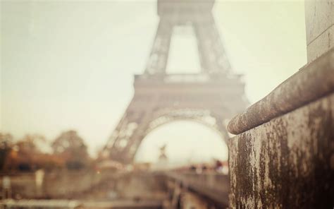 Download Wallpaper 2560x1600 City Paris Eiffel Tower Bokeh Focus
