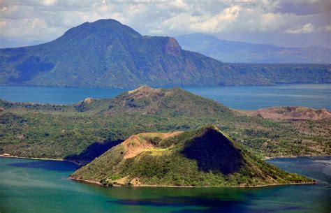 Taal lake, a freshwater lake in the philippines. Taal Filipinas - MOCHILEROS VIAJEROS