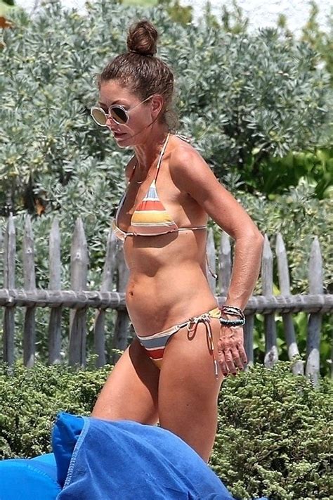 Rebecca Gayheart Shows Off Her Sexy Body In Mexico 14 Photos Thefappening