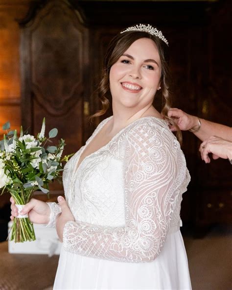 our stunning bride in dream dress margo at her hever castle wedding plus size brides plus size