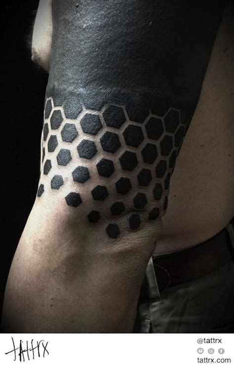 Resultado De Imagen Para Cyberpunk Hexagon Tattoo Honeycomb Tattoo