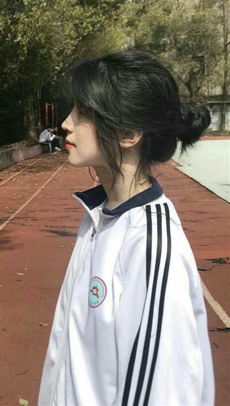 Pin By Hala Ajassasi On Wallpaper Ulzzang Hair Korean Hairstyle Shot Hair Styles