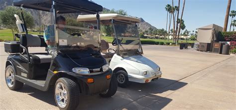 A golf cart battery that is known to last more than 400 minutes on a single charge will often cost more than $125. How Much Do Golf Carts Cost? Find 2020 Golf Cart Prices ...