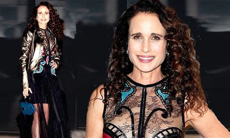 Andie Macdowell 60 Looks Youthful At Glamour Awards 24 Years After