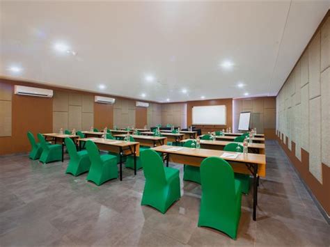 Check spelling or type a new query. Ruang Meeting di Kuta Bali