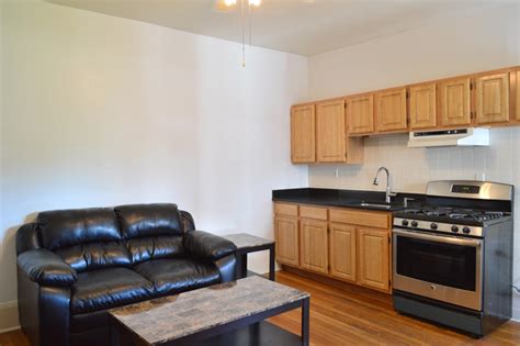 4784843 bedroom, 1 bathroom unit for rent in a 2 family building. 115 Comstock Ave Unit 7, Syracuse, NY 13210 - Apartment ...