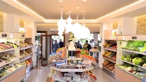 Arredare un negozio di frutta e verdura: Scano Arredamenti - Realizzazione frutta e verdura a ...