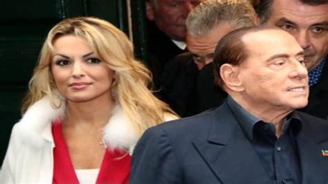 Silvio Berlusconi Ecco Svelato Chi è La Sua Nuova Compagna