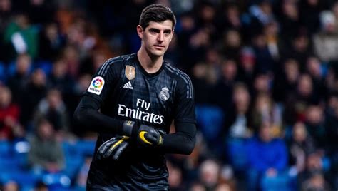 Maybe you would like to learn more about one of these? Atletico Fans Launch Rats at Real Madrid Goalkeeper ...