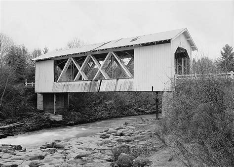 Pictures 2 Jordan Covered Bridge Spanning Thomas Creek Scio Oregon