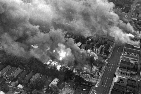 Detroit In 1967 Looting Burning And Guerrilla War