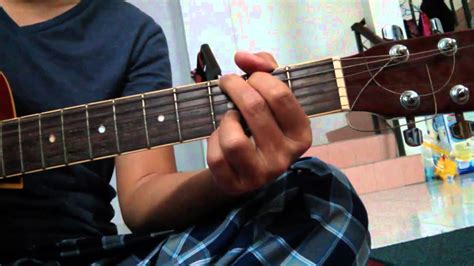 Noah Separuh Aku Chord Cover - YouTube