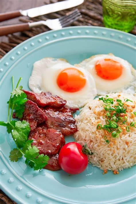 Tosilog Recipe Filipino Breakfast With Tocino Garlic Rice And Fried Eggs Recipe Filipino