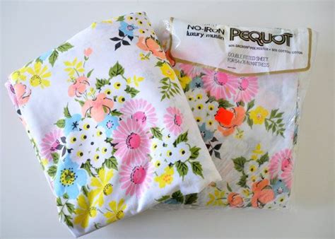 Linens bargains carries a selection of dobby, jacquard, printed, and striped sateen and percale deep pocket and extra deep pocket sheets in egyptian. Vintage Pequot Floral Sheet Set, Full or Double Fitted and ...