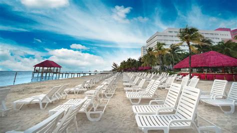 Oasis Palm - Oasis Palm Hotel Specials - Oasis Palm Beach Resort