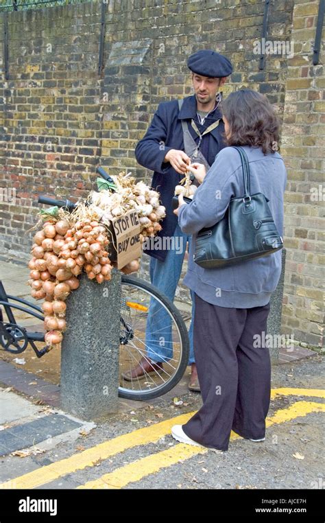 French Onion Seller Hi Res Stock Photography And Images Alamy