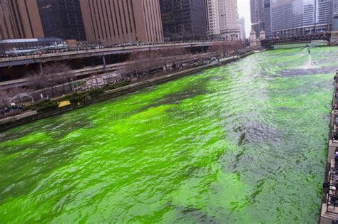 Chicago River Dyed Green Editorial Photography Image Of Illinois