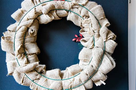 The Easiest Burlap Wreath You Could Ever Make Video Momadvice