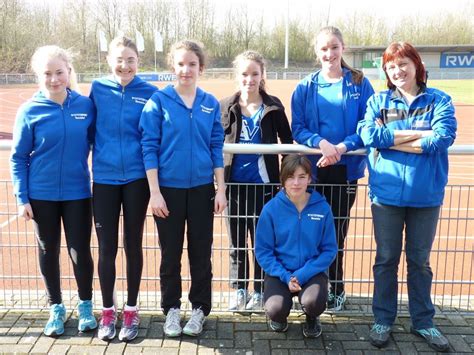 Librivox is a hope, an experiment, and a question: LAV-Team der weiblichen Jugend U16 beim 9. Weseler ...