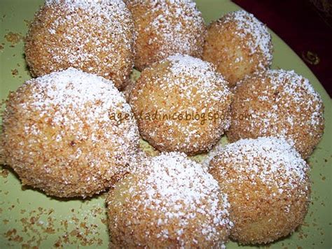 Dolci con prugne dai migliori blog di ricette di cucina italiani. Agenda di Nico: Gnocchi dolci con le prugne (impasto senza ...