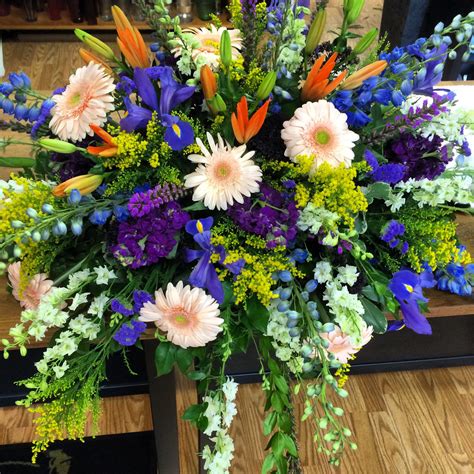 Which of the fatui harbingers is childe? Sympathy casket flowers. (With images) | Casket flowers ...
