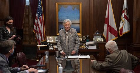 Kay Ivey Alabamas Republican Governor Resists Calls To Lift Mask