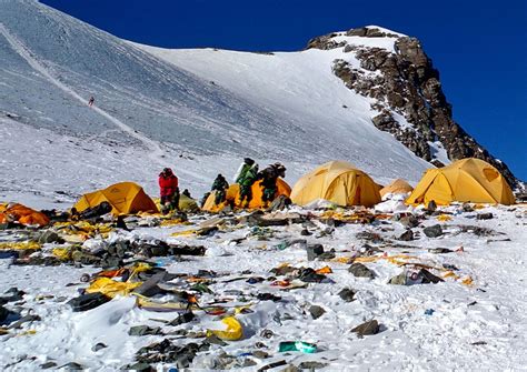 Mount Everest The High Altitude Rubbish Dump World News Asiaone