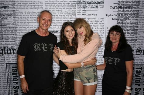 Pin By Aldrich Molina On Taylor Swift Meet And Greet Taylor Swift