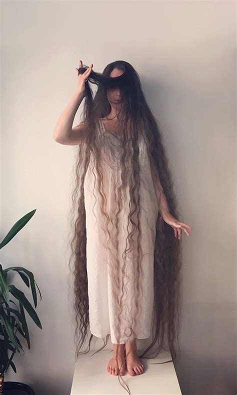 Real Life Rapunzel Has 72 Inch Long Hair Meet Frankie The Real Life